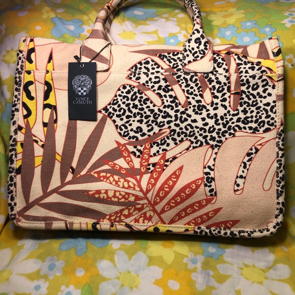 Meet your Posher, Purses galore - Picture 12 of 14